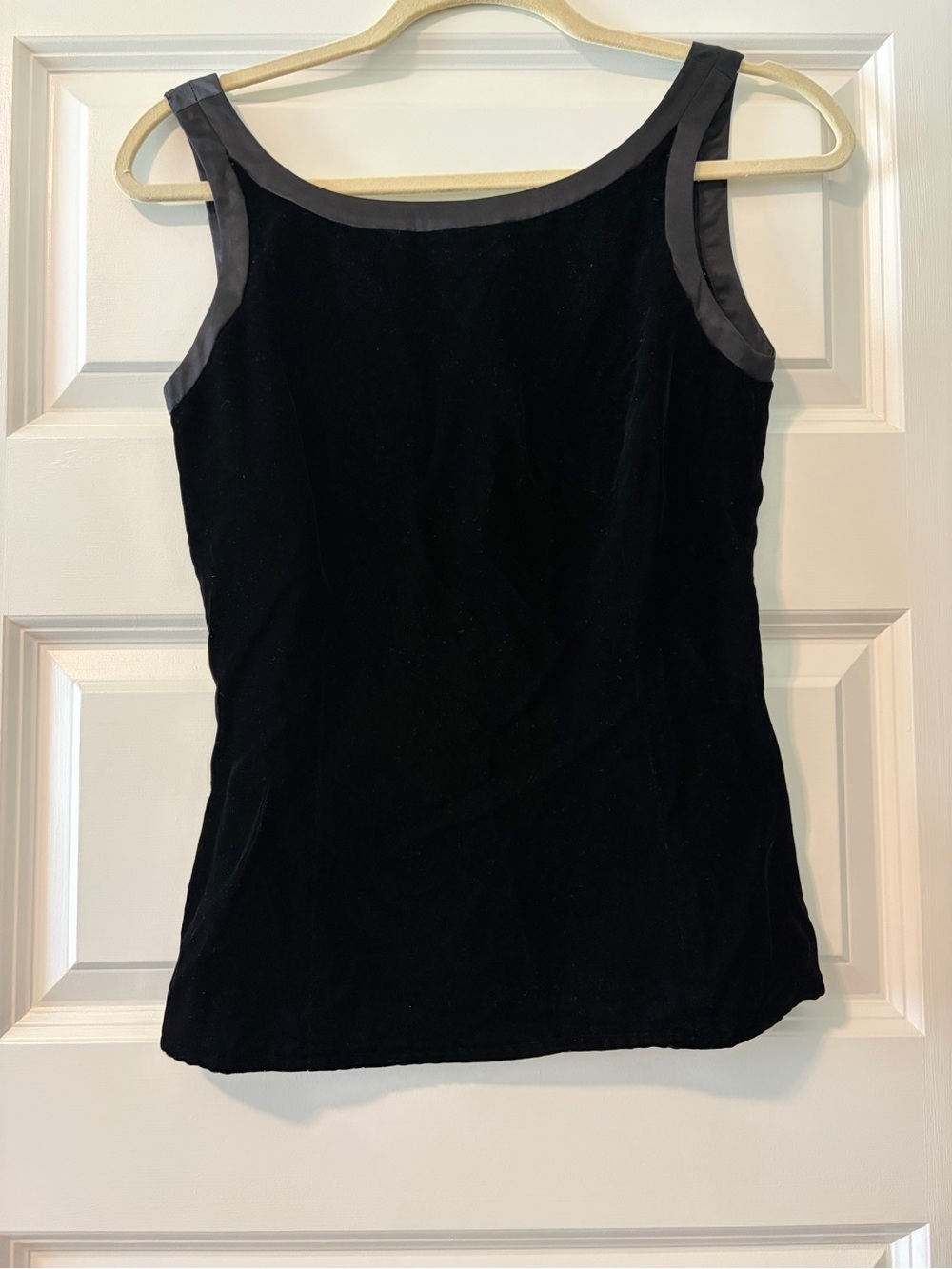 Valentino Women's Chic Black Velvet Button-Back Top Sz 4